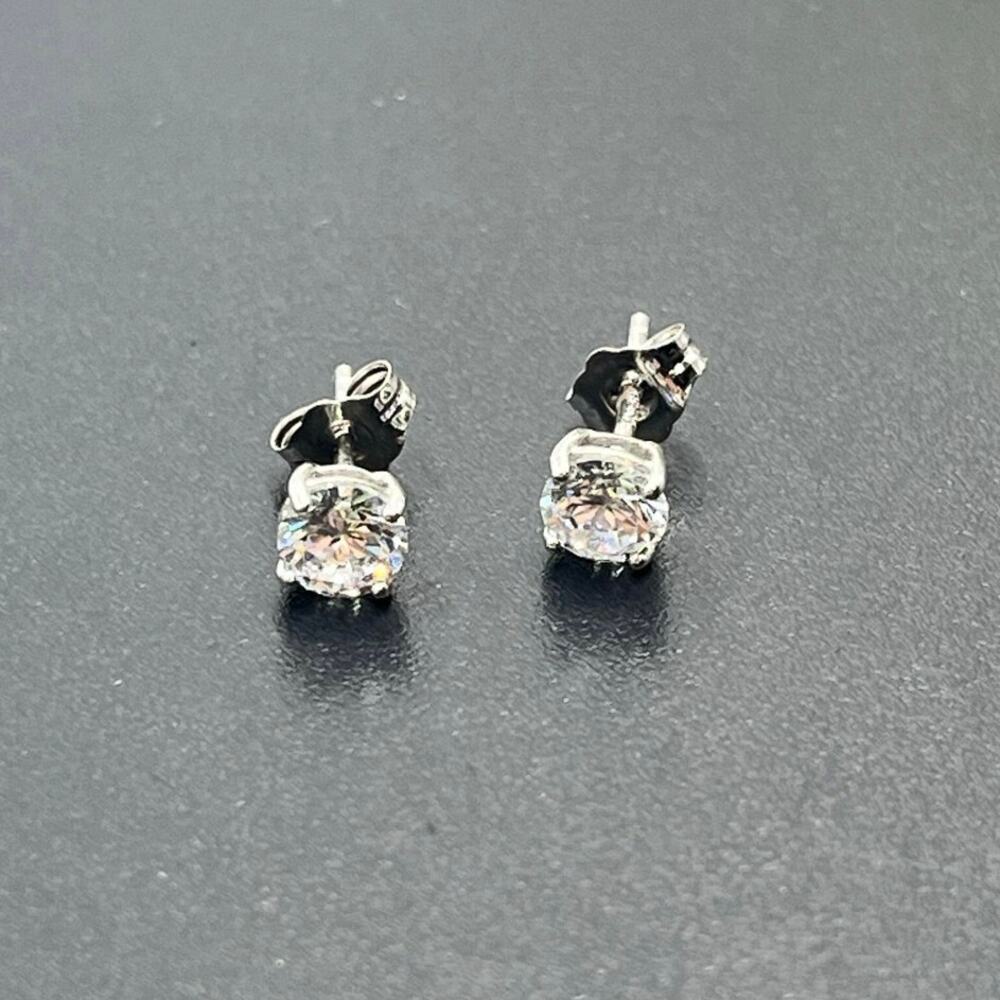 LM Signed 14k White Gold‎ 4 Prong 5mm Round Stud Solitaire CZ Earrings